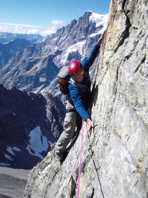 rock climbing around Ailefroide