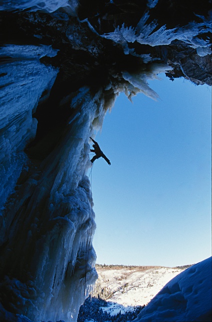 Shadows and light ice climbing