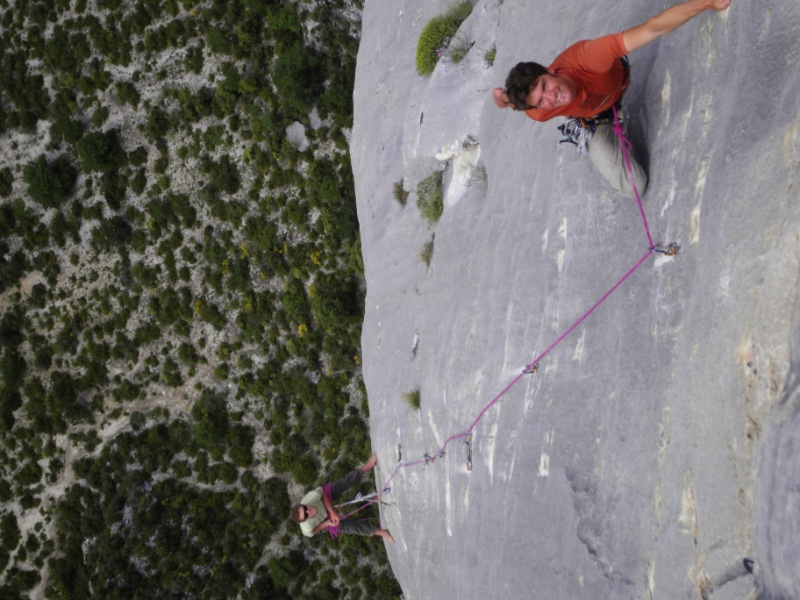 Multi pitch climbing in Verdon