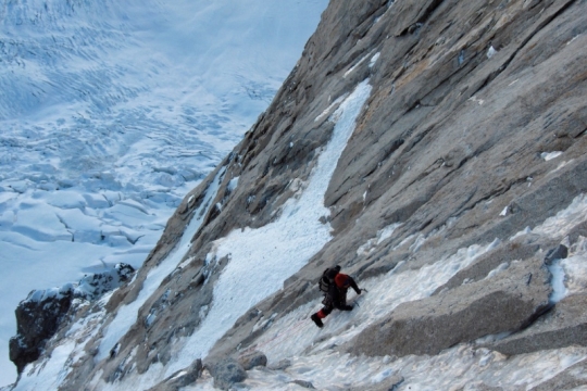 Grande Jorasses winter ascent