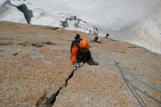 Belle fisure sur le granite de chamonix