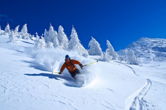 Sunny powder in Abries