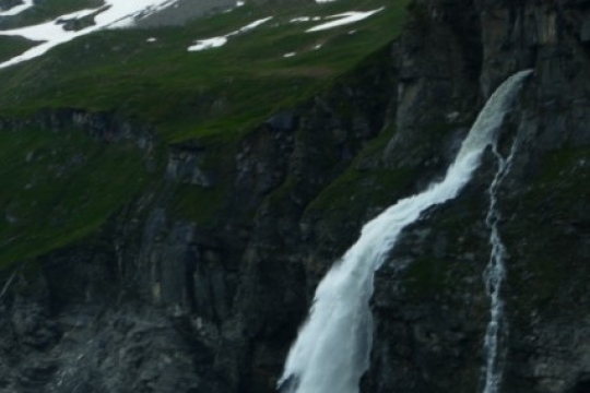 Mauvoisin water fall