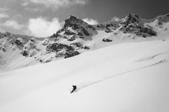 descente poudreuse dans le Queyras