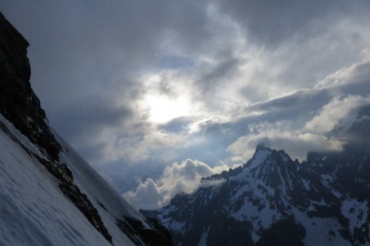 entre pluie, grèle, neige et éclaircie