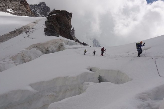 descente vers Monte Rosa Hutte